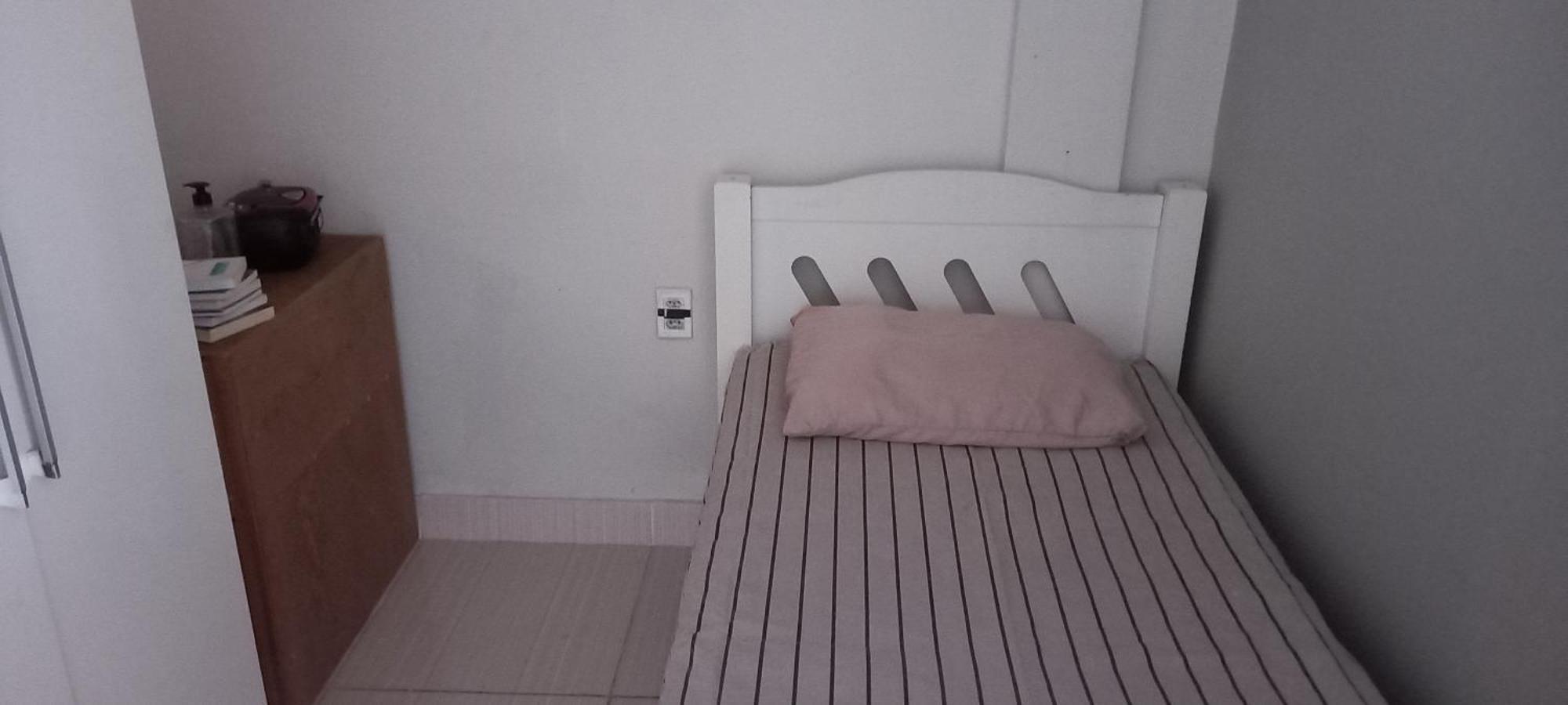 Cama em dormitório misto Brasília Exterior foto