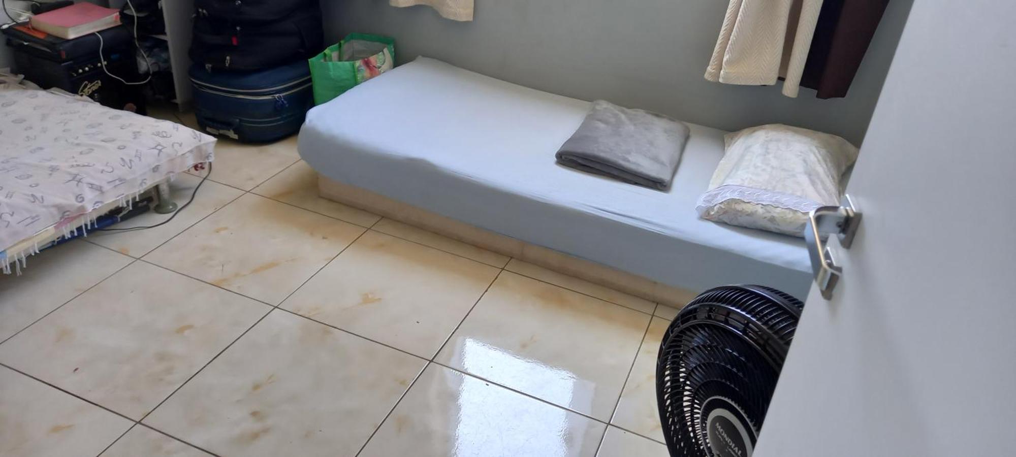 Cama em dormitório misto Brasília Exterior foto